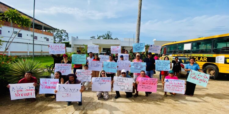 Em Uarini, aprovados em concurso pressionam prefeito por nomeação na prefeitura