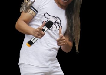 Músico amazonense conquista público na China e na Rússia com o ritmo do beiradão