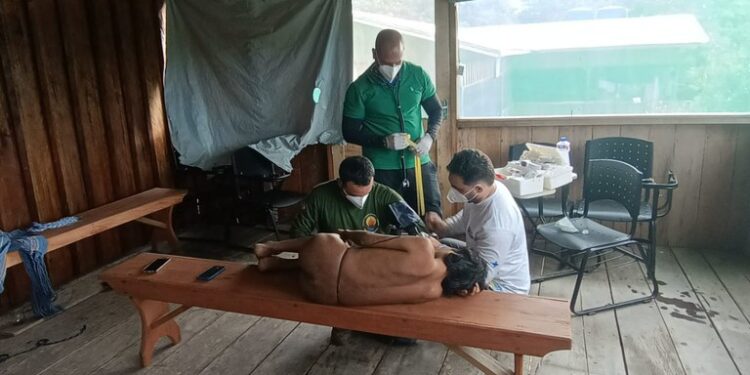 Funai e Sesai realizam ações de proteção do indígena isolado da TI Mamoriá Grande (AM)