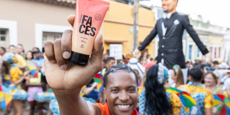 Carnaval é pra brilhar: Natura aposta em ativações e patrocínios para o Carnaval 2025