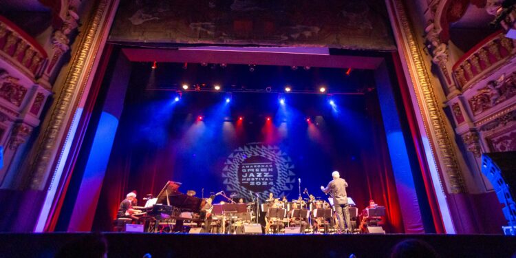 Amazonas Band celebra 25 anos com show especial  e lançamento de livro sobre sua história