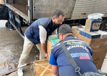 Procon apreende 1.800 frascos de desodorantes sem procedência em Manaus