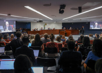 STF encerra primeiro dia do julgamento de Bolsonaro e aliados