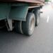 Detran-AM: Fiscalização flagra jovem de 17 anos conduzindo caminhão trator sem CNH