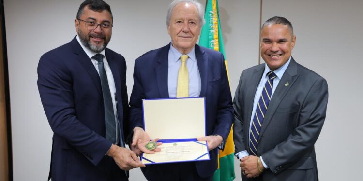 Wilson Lima reúne com Ministro da Justiça e solicita reforço das ações federais para a segurança na fronteira