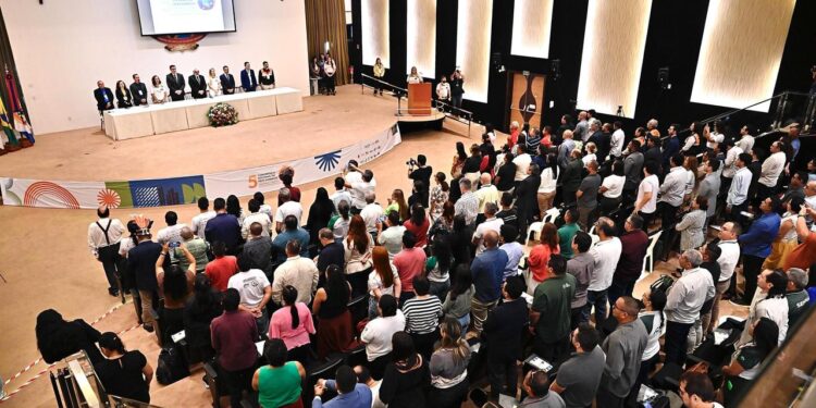 TCE-AM sedia conferência estadual que analisa propostas de preservação ambiental para etapa nacional
