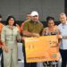 Prefeito entrega dois mil novos cartões do Bolsa Tefé no interior do Amazonas