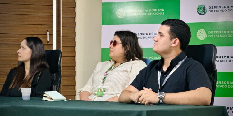 Defensoria Pública promove palestra sobre proteção de pessoas autistas com defensora da Bahia