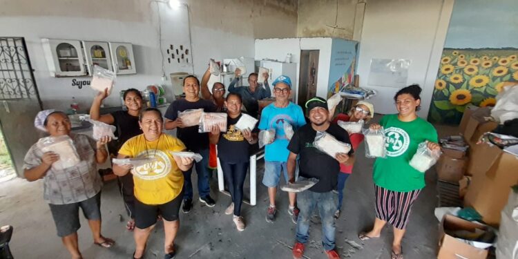 ASPROC e Consea-AM realizam doação de pirarucu para catadores de reciclagem em Manaus