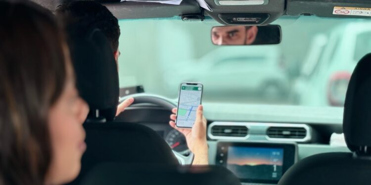 PC-AM alerta sobre golpes e crimes em transportes de aplicativo e reforça cuidados para usuários e motoristas