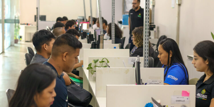 Sine Amazonas divulga 271 vagas de emprego para esta terça-feira