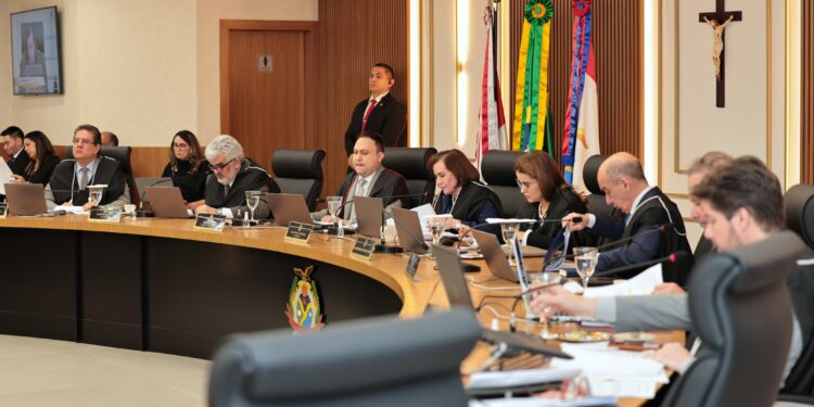 TCE-AM manda ex-presidente da Câmara de Boca do Acre devolver R$ 296,1 mil