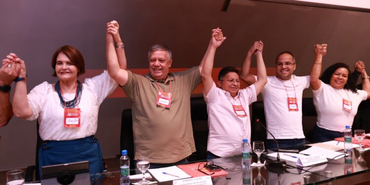 Petistas do Amazonas declaram apoio à candidatura de Romênio Pereira
