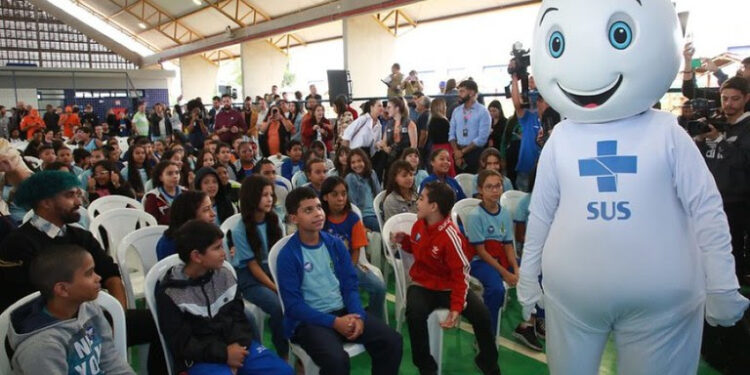 Campanha de vacinação nas escolas tem início nesta segunda-feira (14)