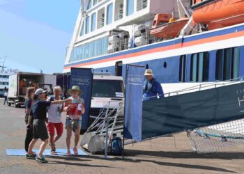 Amazonas recebe último navio da Temporada de Cruzeiros 2024/2025