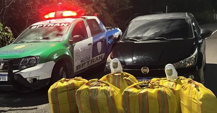 Polícia Militar do Amazonas apreende 240 quilos de droga em veículo