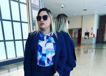‘Dama do Tráfico’, esposa de líder da facção Comando Vermelho, é presa em Manaus