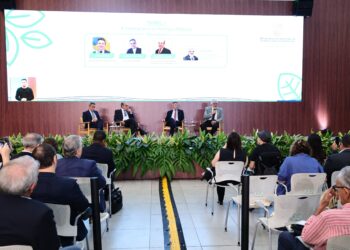 Governança federativa é tema no terceiro dia de Congresso Internacional do TCE-AM e IRB
