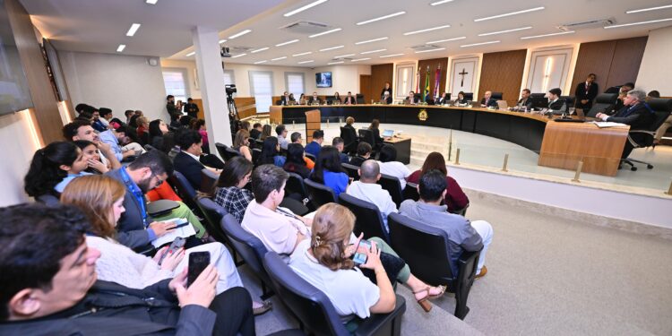 TCE-AM reprova contas da Câmara de Coari e determina devolução de R$ 55,4 mil aos cofres públicos