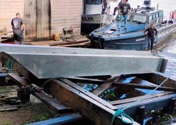 Polícia Civil apreende drogas avaliadas em R$ 24 milhões escondidas em ‘caleta submarina’ no Amazonas