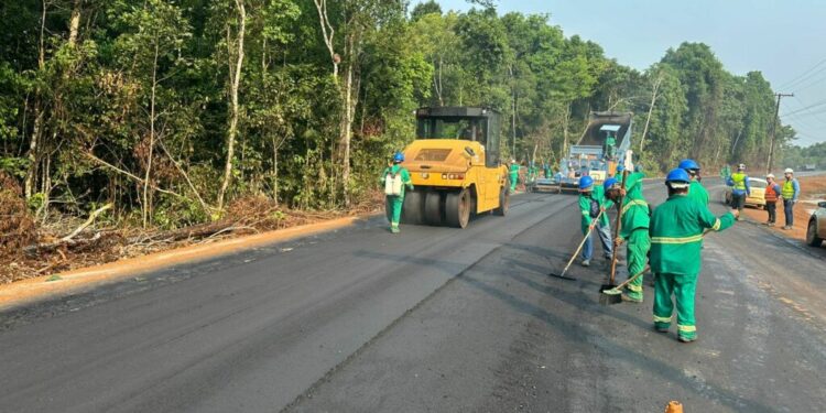 DPE-AM pede informações sobre cronograma de obras da rodovia AM-352, que liga Manacapuru a Novo Airão
