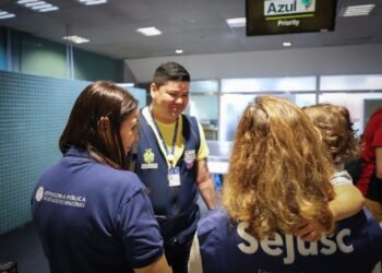 Defensoria Pública do Amazonas e Sejusc garantem retorno de criança à mãe após retirada ilegal em Manaus