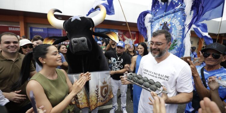 Governador Wilson Lima inaugura primeira etapa do Prosai Parintins, garantindo água tratada para 100% da área urbana do município