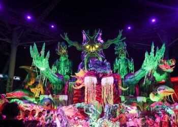 Boi Garantido abre a primeira noite resgatando as raízes culturais da Amazônia no Bumbódromo