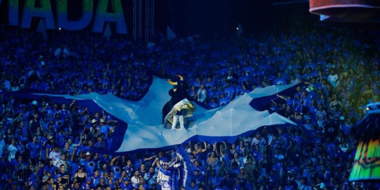 Caprichoso encerra primeira noite destacando resistência indígena e saberes tradicionais