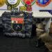 Cadela policial encontra oito quilos de pasta-base escondidos em banheiro de embarcação