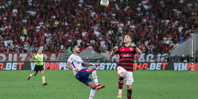 Flamengo enfrenta Fortaleza mirando ponta da classificação do Brasileirão; onde assistir