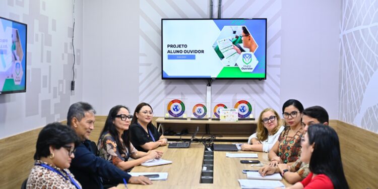 Ouvidoria do TCE-AM apresenta resultados do programa Aluno Ouvidor e planeja nova fase com a Seduc