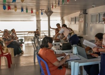 Festival de Parintins 2025: Barco Hospital São João XXIII  iniciou atendimentos nesta quarta-feira