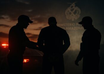 Milícia: Policiais são presos por roubo, extorsão e sequestros em Manaus