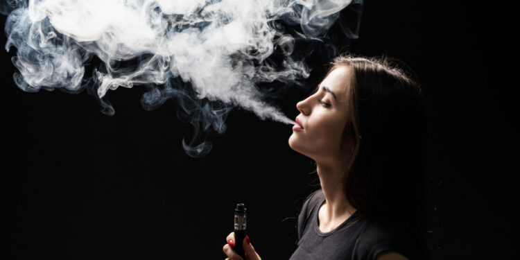 Afya Manacapuru promove ação educativa para alertar jovens sobre avanços e riscos do cigarro eletrônico