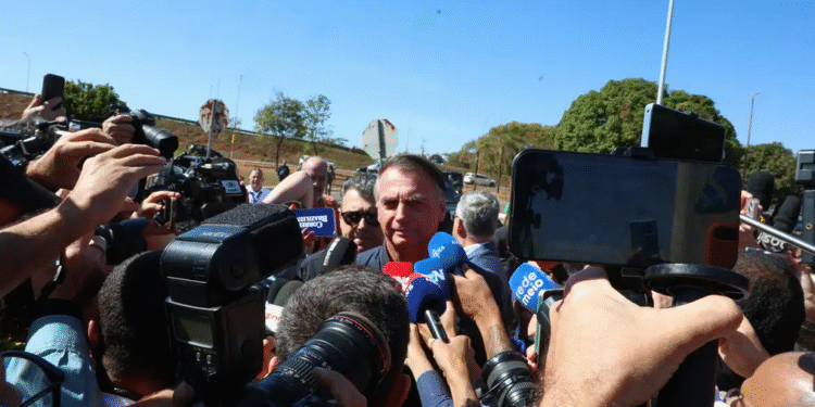 Veja as medidas cautelares contra Bolsonaro