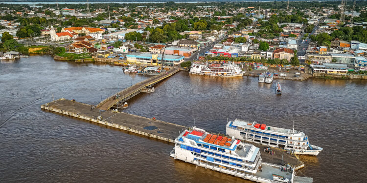 Parintins recebeu mais de 105 mil turistas por via fluvial durante o festival