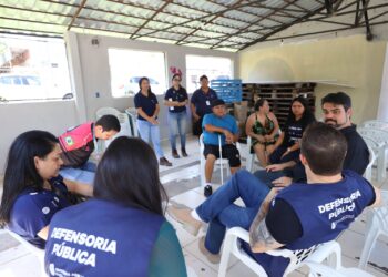 Defensoria Pública do Amazonas verifica andamento das obras de reparos no conjunto Viver Melhor