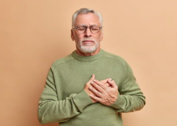 Colesterol elevado: um inimigo silencioso da saúde cardiovascular