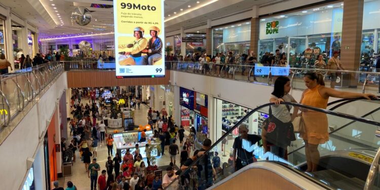 Associação de Lojistas do Amazonas Shopping espera crescimento acima de 2,5% nas vendas de Dia dos Pais