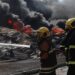 Incêndio de grandes proporções em fábricas já passa de 24 horas em Manaus