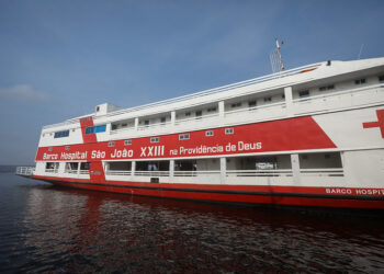 Em sua 15ª expedição, Barco Hospital vai atender comunidades de Beruri