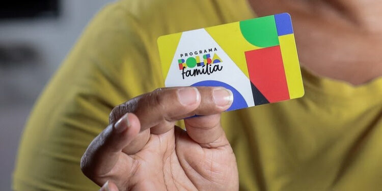 Repasses do Bolsa Família em agosto chegam a 19,19 milhões de lares a partir desta segunda, 18