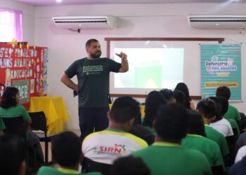 Defensoria nas Escolas’ leva educação em direitos a estudantes do 9º ano de Santa Isabel do Rio Negro