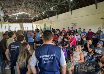 Defensoria Púbica ouve famílias afetadas por explosões em operações contra o garimpo no rio Madeira 