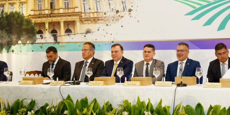 Conselheiros do TCE-AM participam do encerramento da Semana ‘Solo Seguro Amazônia’