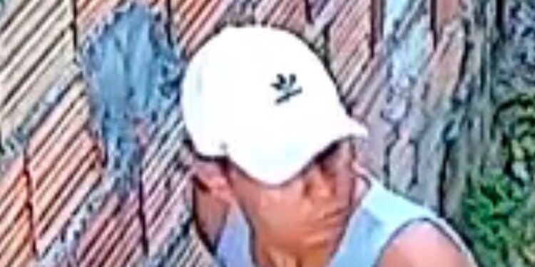 PC-AM divulga imagem de homem procurado por tentativa de estupro contra adolescente em beco no bairro Gilberto Mestrinho