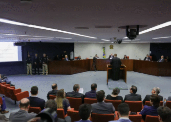 Confira principais defesas feitas no 2º dia do julgamento de Bolsonaro
