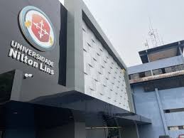 Universidade Nilton Lins promove palestra sobre o futuro do varejo com Rodrigo Waughan