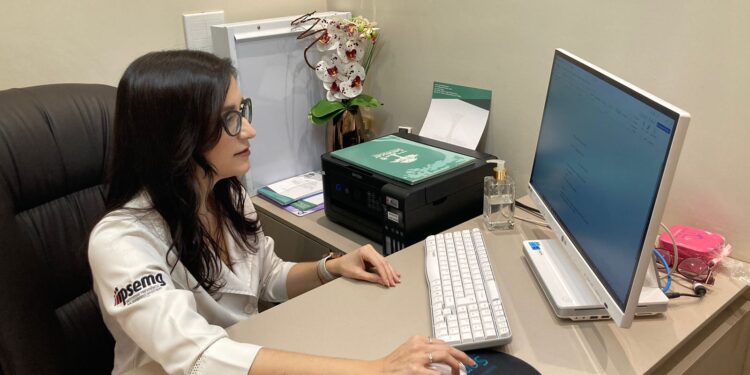 Setembro Lilás: A importância dos cuidadores no enfrentamento do Alzheimer